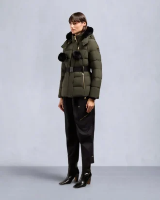 Giacca con bordi in shearling Nyluxe Cambria della serie Gold