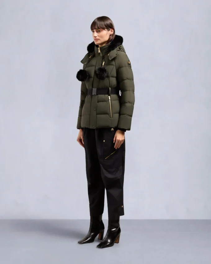 Giacca con bordi in shearling Nyluxe Cambria della serie Gold